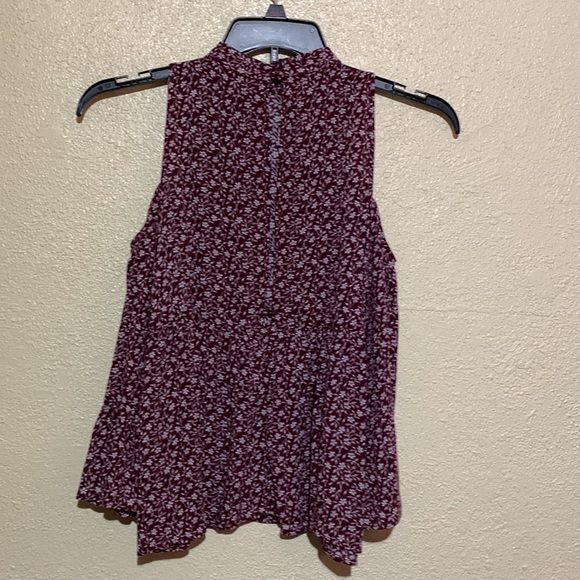 American Eagle Top Cold Shoulder Blouse XS Burgundy White🌀 - Picture 8 of 16